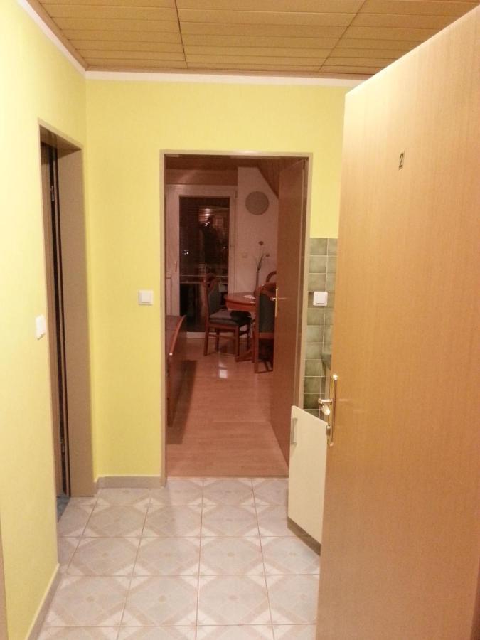 פודצ'טרטק Apartmaji In Sobe Kocjancic מראה חיצוני תמונה